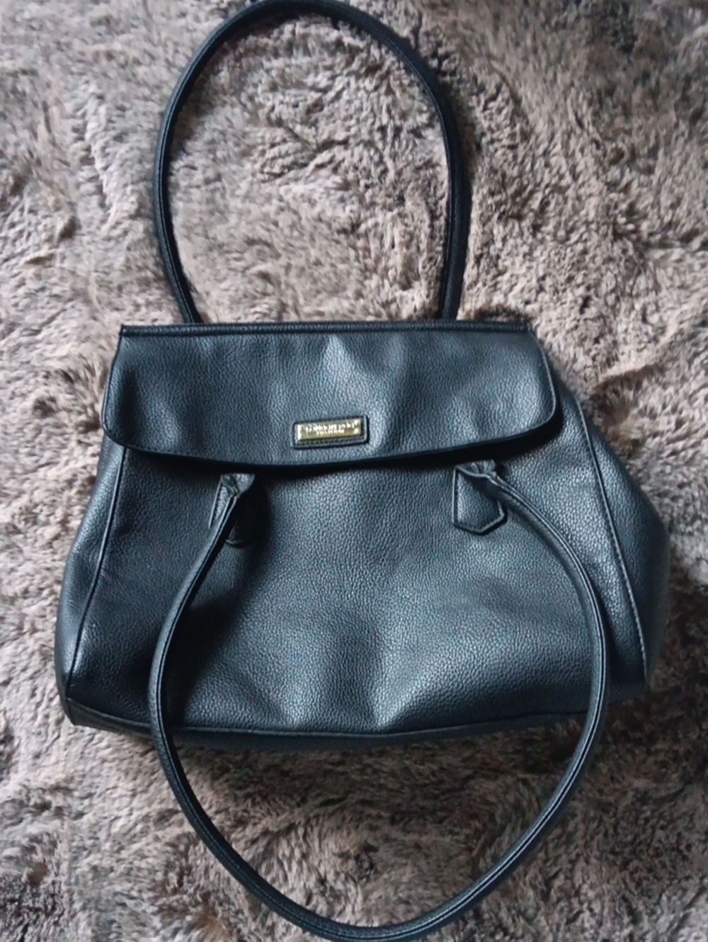 London Fog Black Pebbled Shoulder Bag with Gold Logo Accent